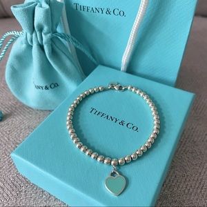Return to Tiffany authentic Tiffany blue bracelet.